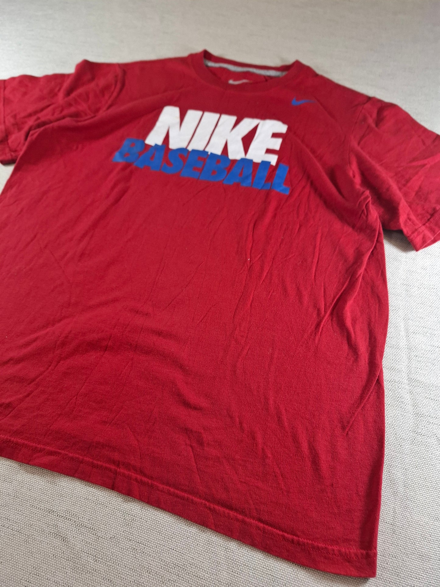 001127 Nike T-shirt size XL Red