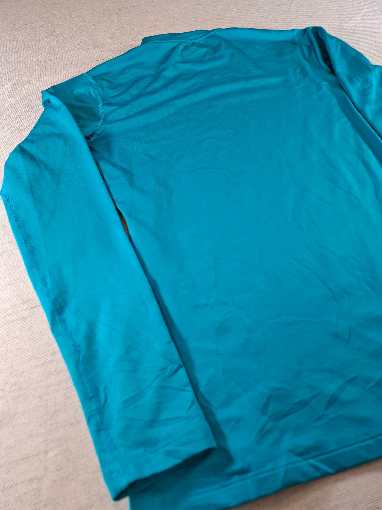001153 Under Armour Longsleeve t-shirt size Unknown Turquoise