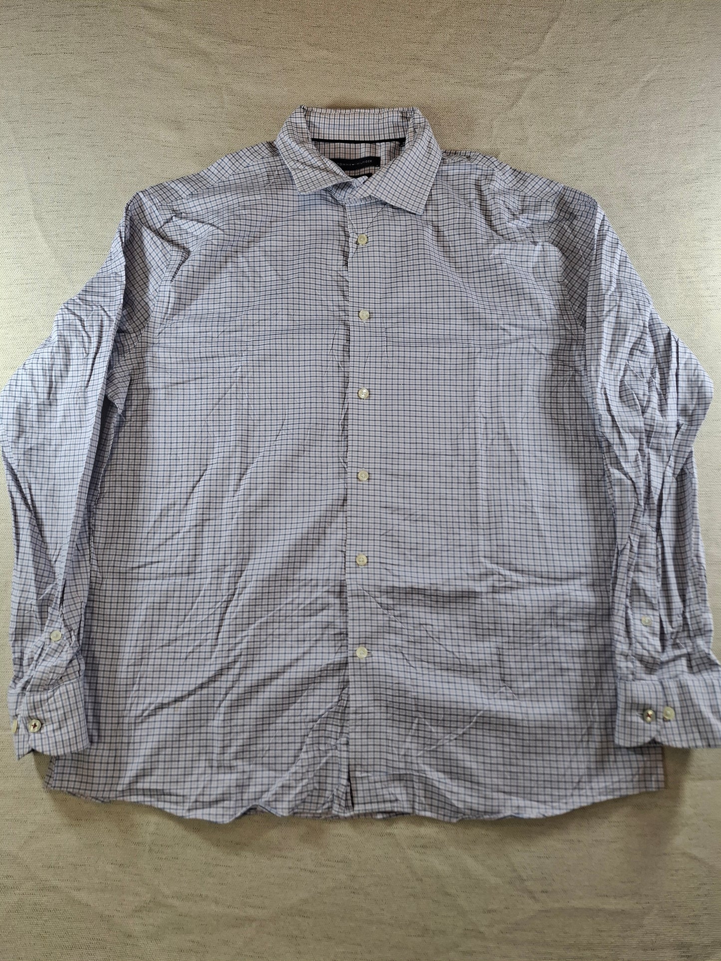 001094 Tommy Hilfiger Button down shirt size 17 / 34-35 Lila/ Blue/ White checkered
