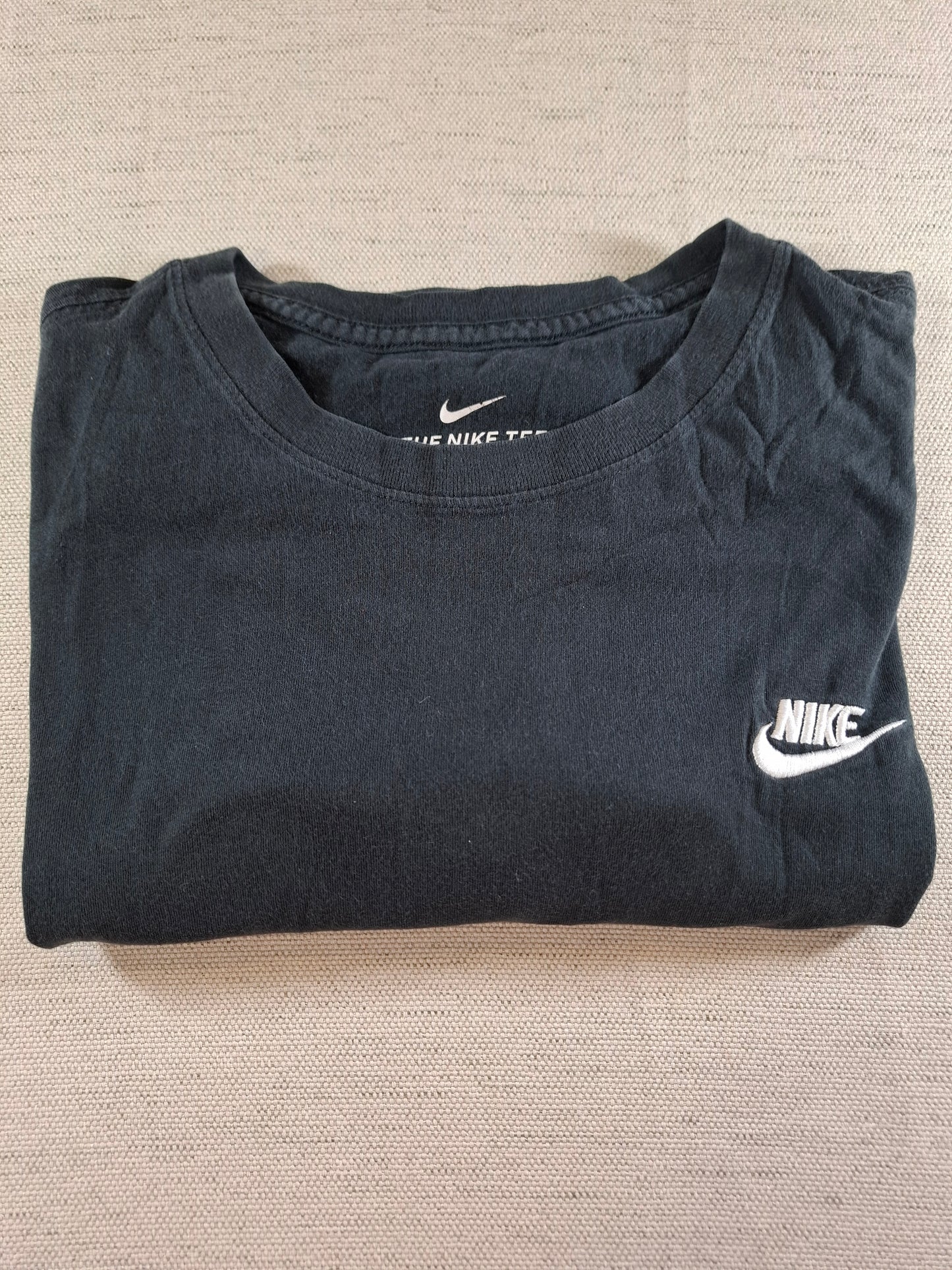 001126 Nike T-shirt size M Black