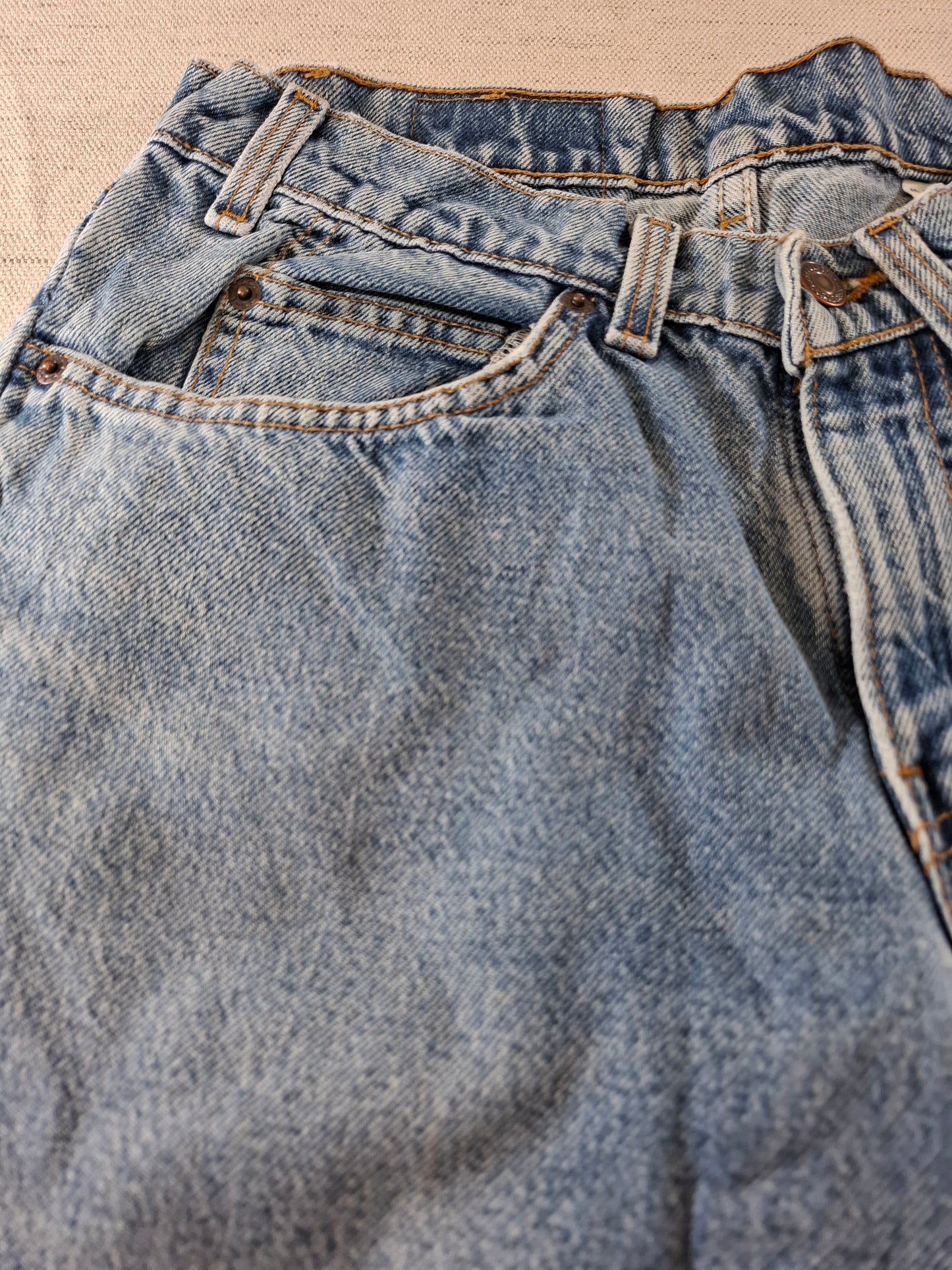 000177 Levi's 550 Jeans size 31/27 Blue