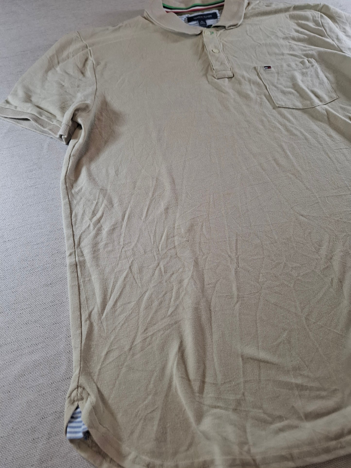 001067 Tommy Hilfiger Polo size M Khaki