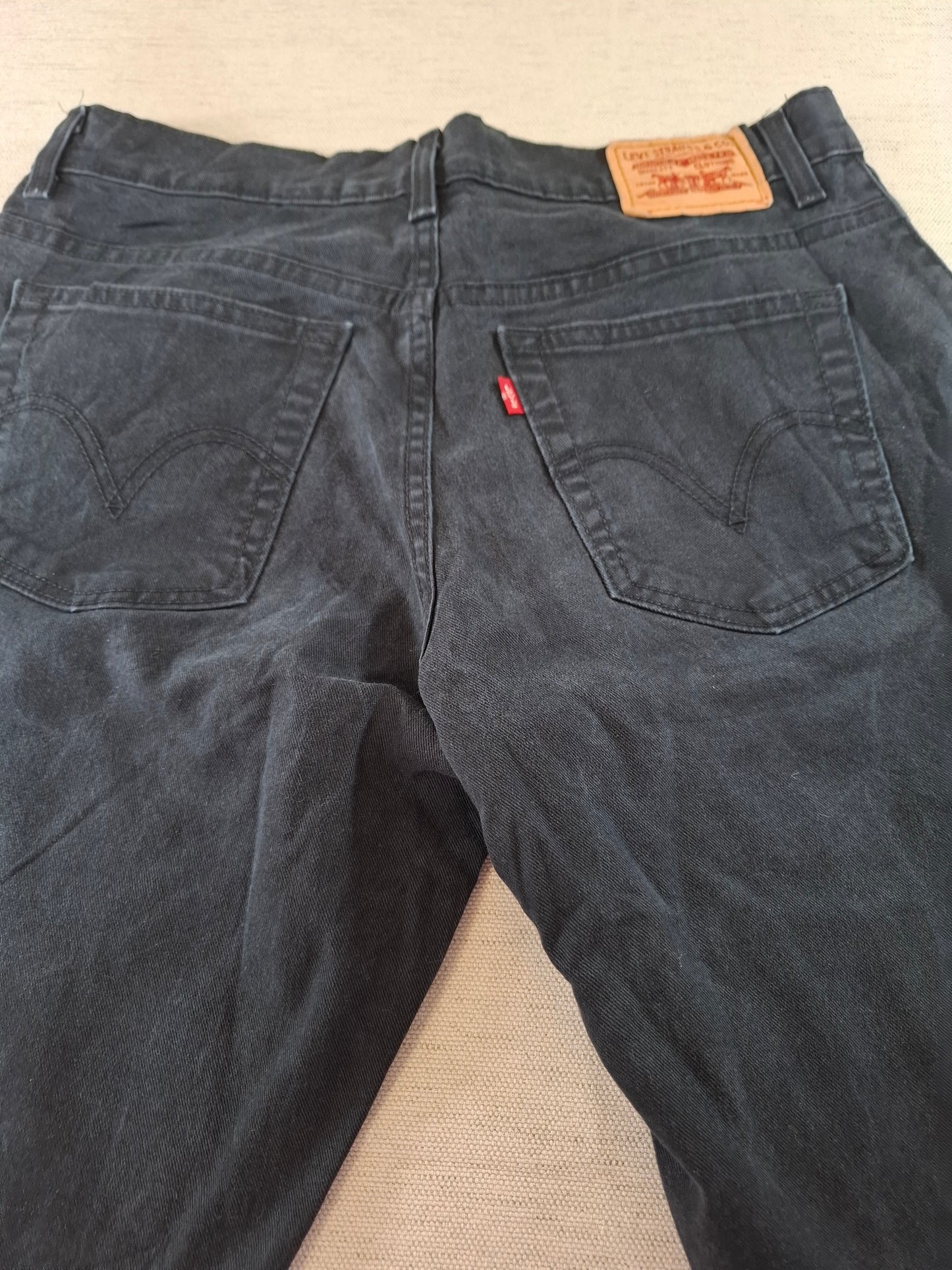 000173 Levi's 550 Jeans size 12L Black