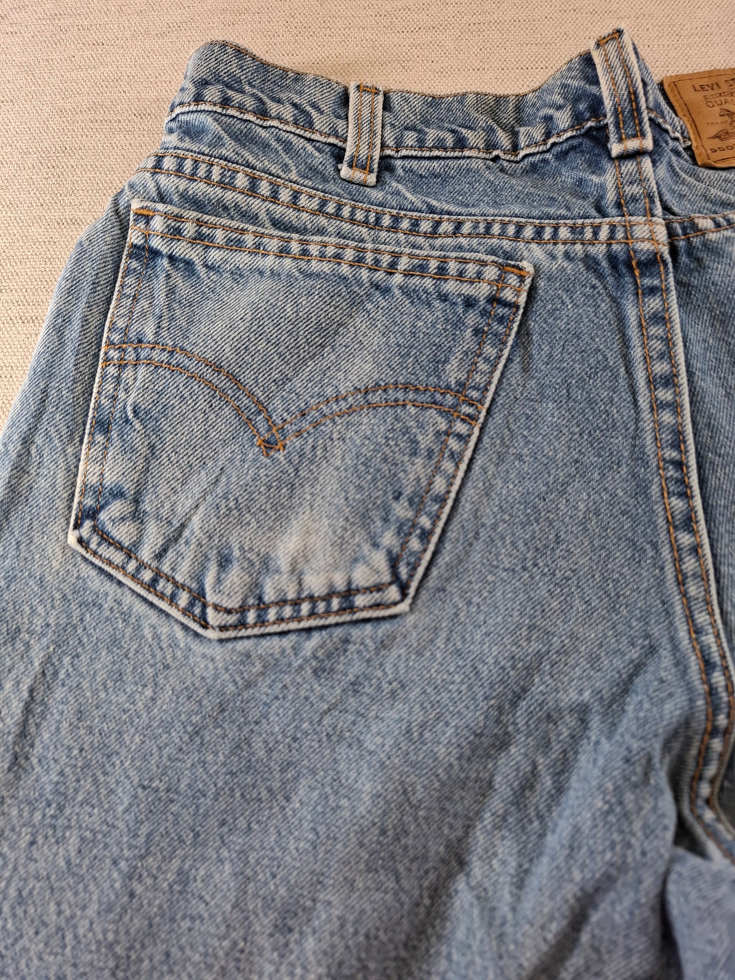 000177 Levi's 550 Jeans size 31/27 Blue