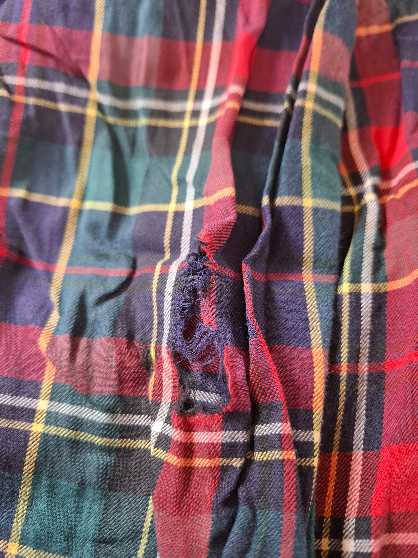 001068 Polo Ralph Lauren Button down shirt size XL Multi/ Red