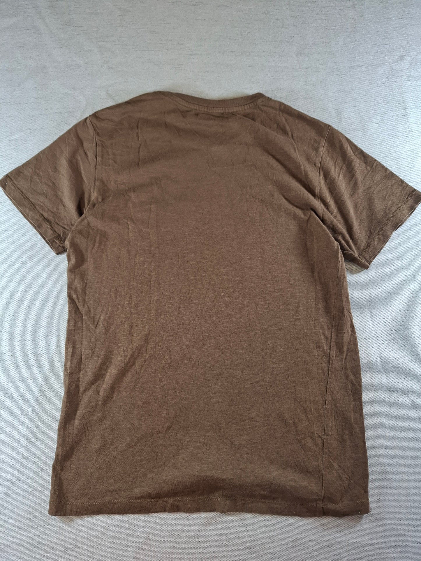 001141 Levi's T-shirt size S Brown