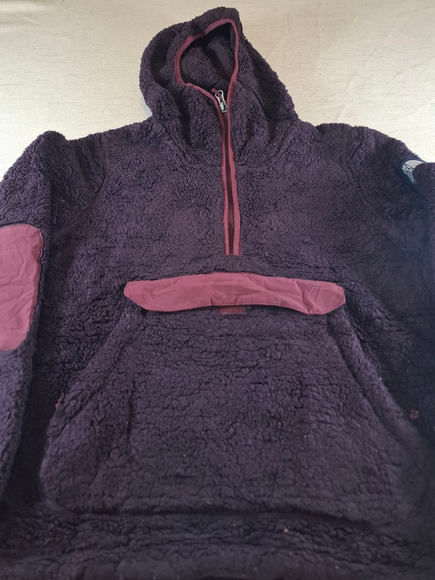 000698 The North Face Fleece hoodie size Women's S Purple