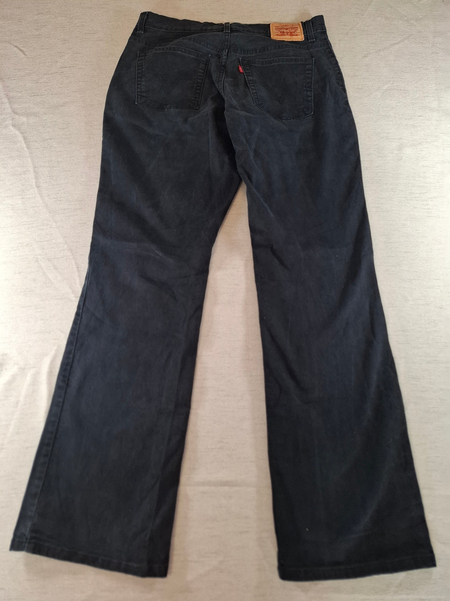 000173 Levi's 550 Jeans size 12L Black