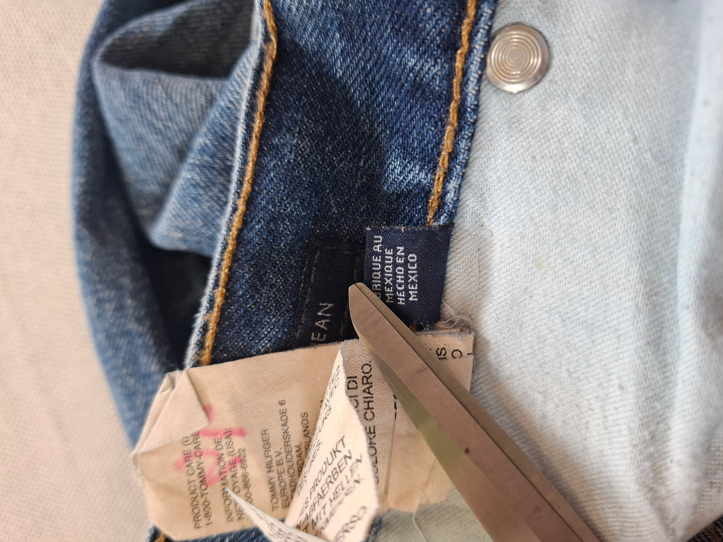 000217 Tommy Hilfiger 38/30 size Jeans Blue