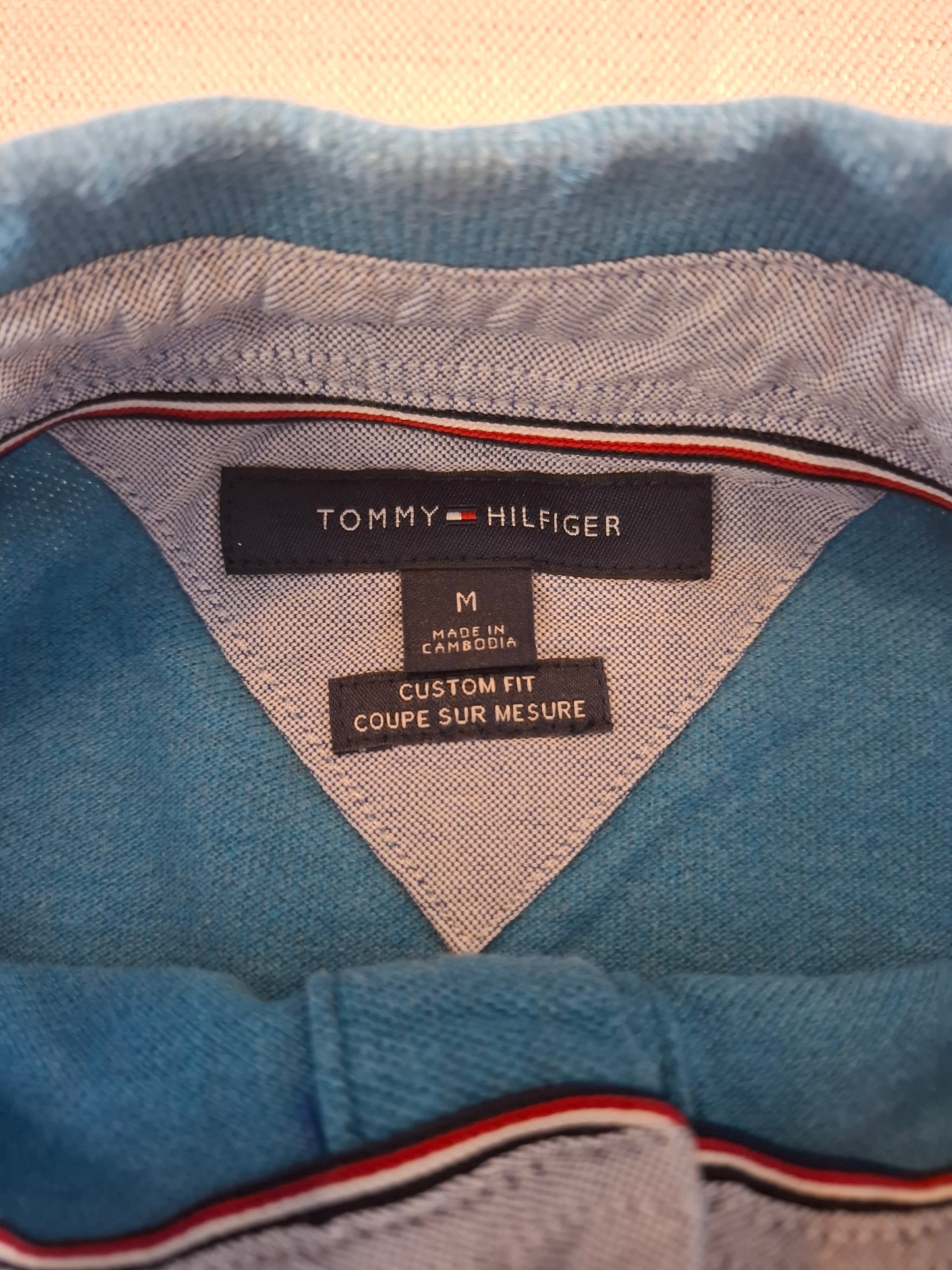 001109Tommy Hilfiger Polo size M Turquoise