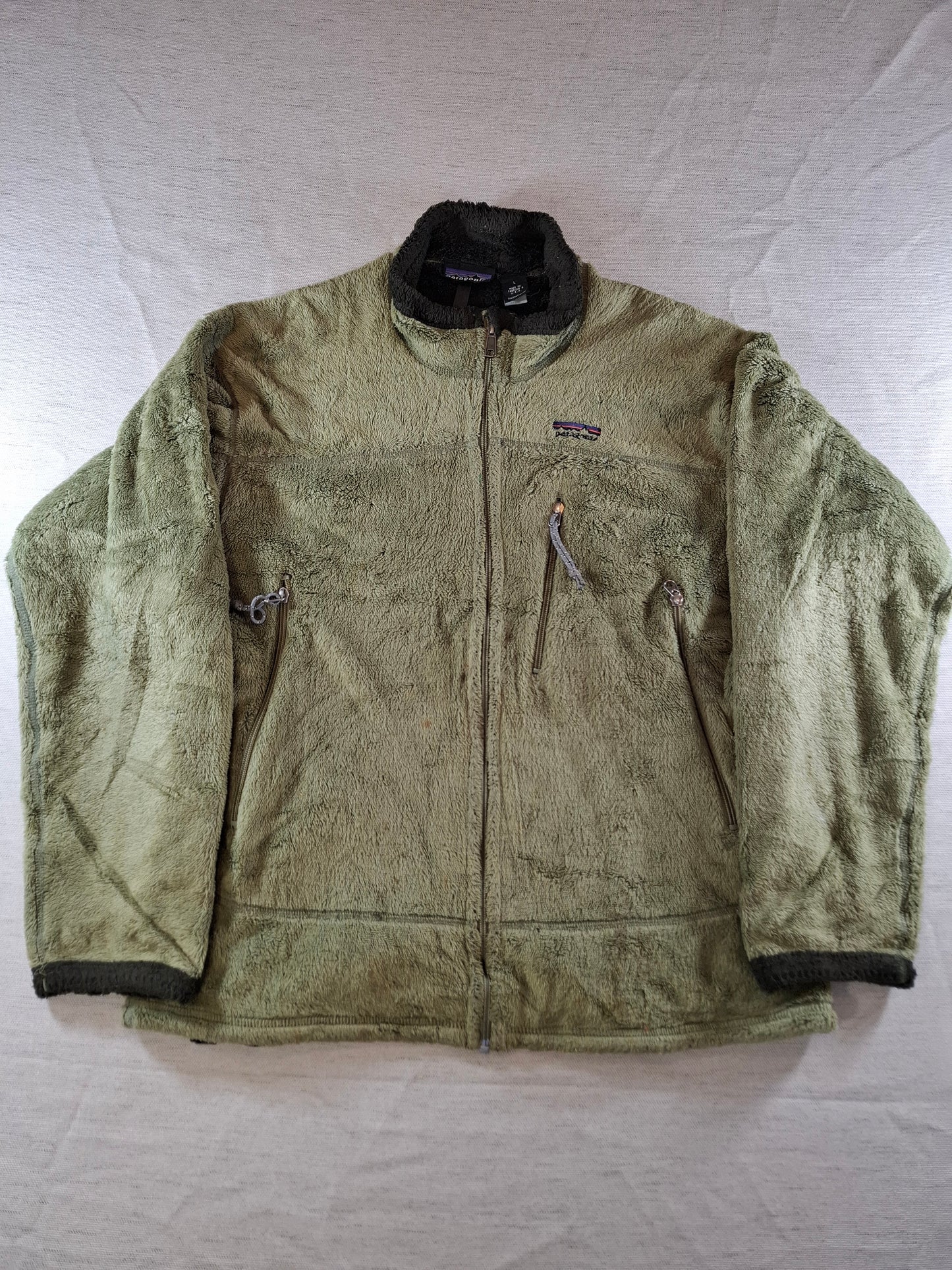 000480 Patagonia Fleece jack size L Army Green