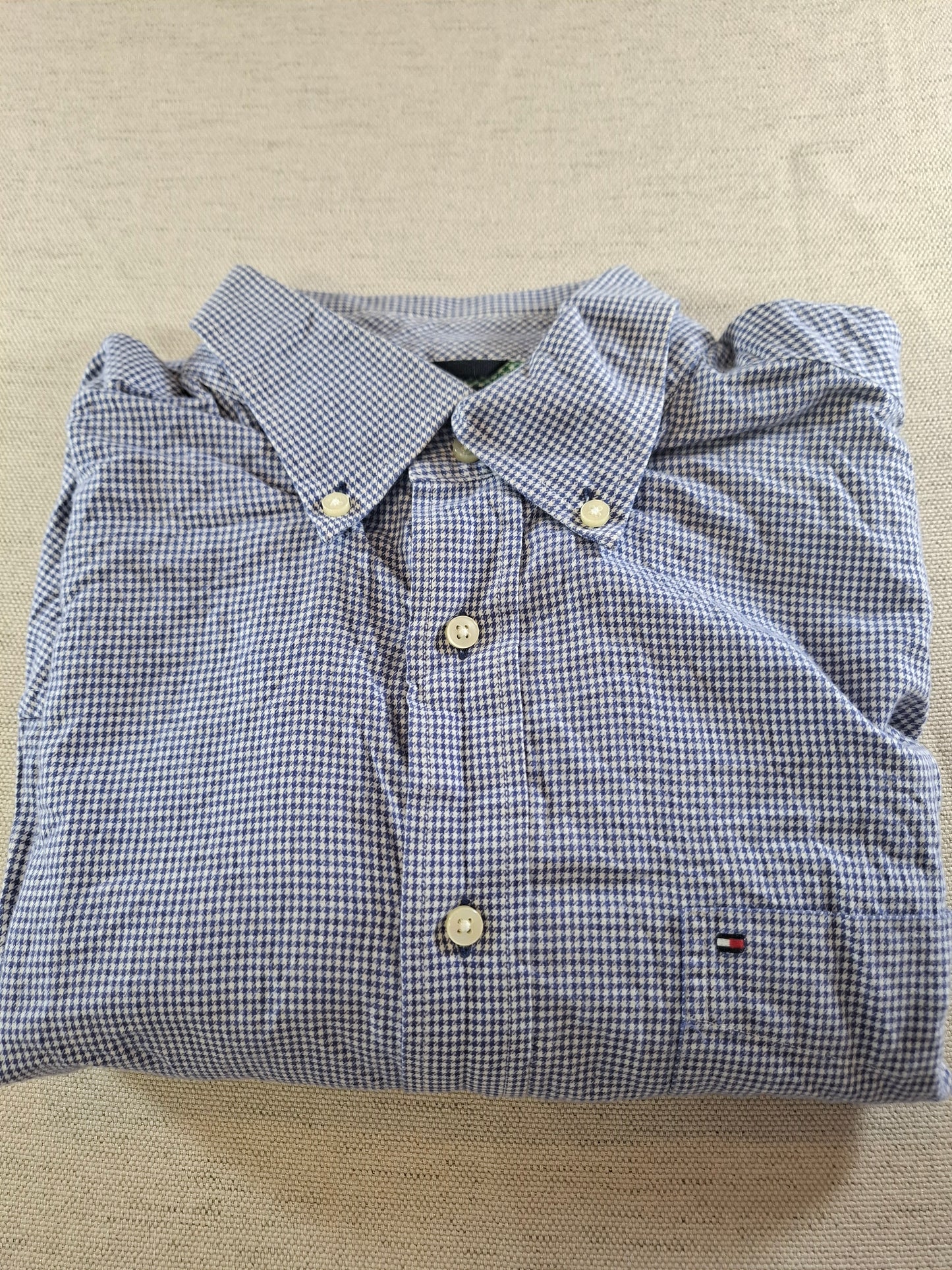 001096 Tommy Hilfiger Button down shirt size L Blue/ White checkered