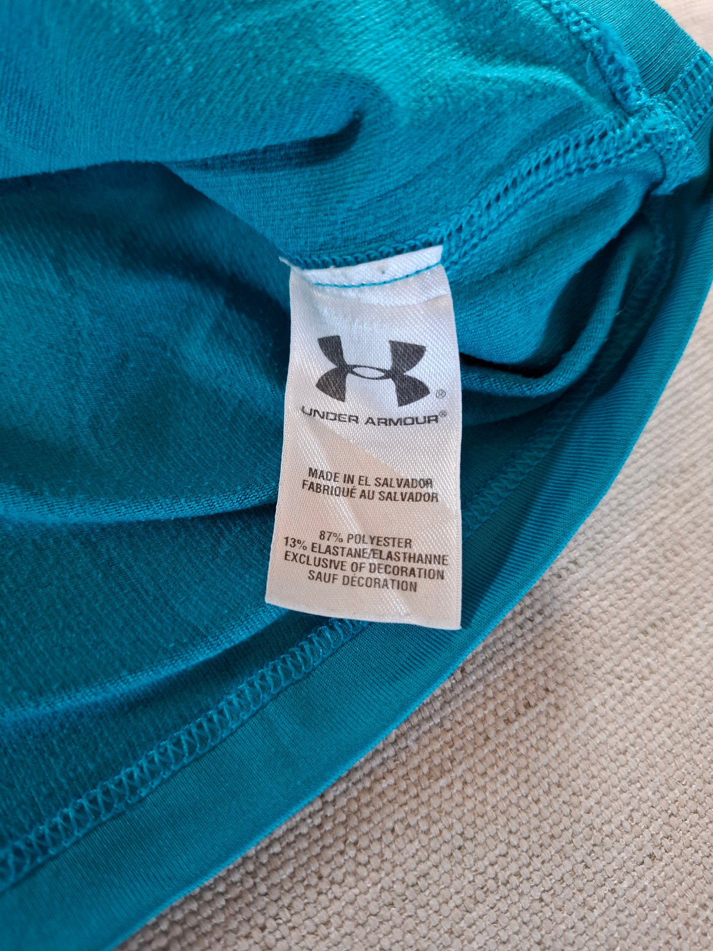 001153 Under Armour Longsleeve t-shirt size Unknown Turquoise