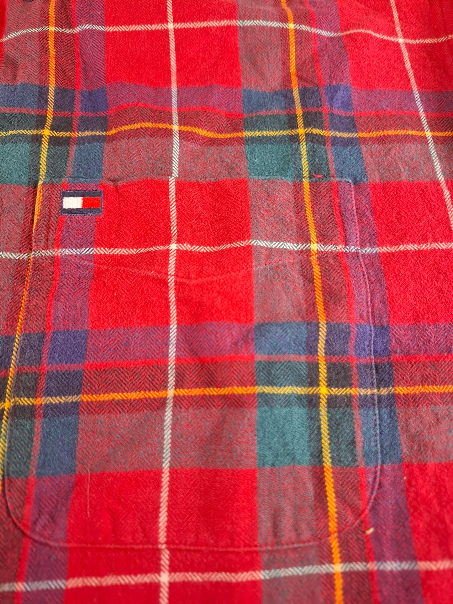 001088 Tommy Hilfiger Button down shirt size L Multi/ Red