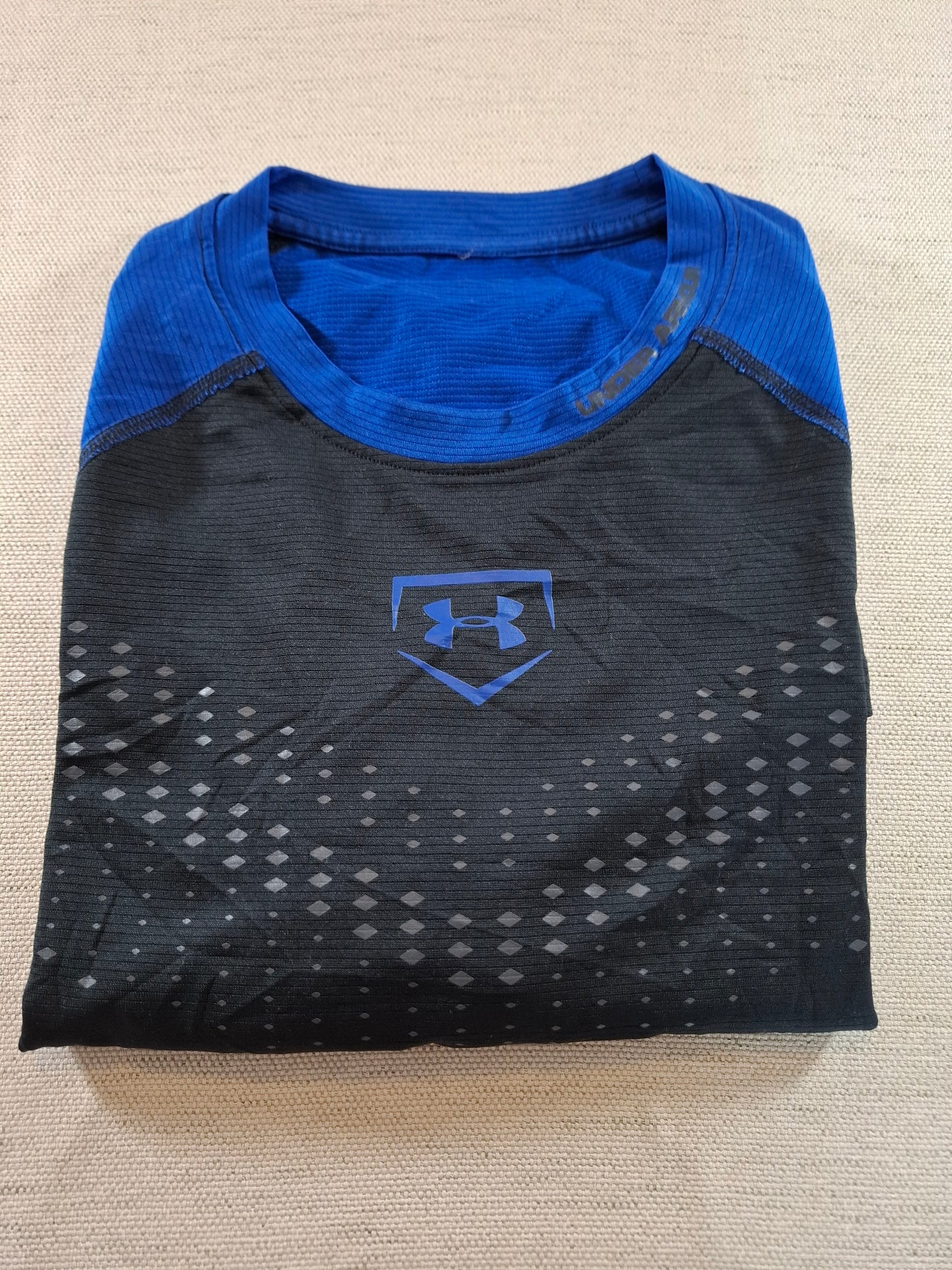001156 Under Armour Longsleeve t-shirt size S Blue/ Black