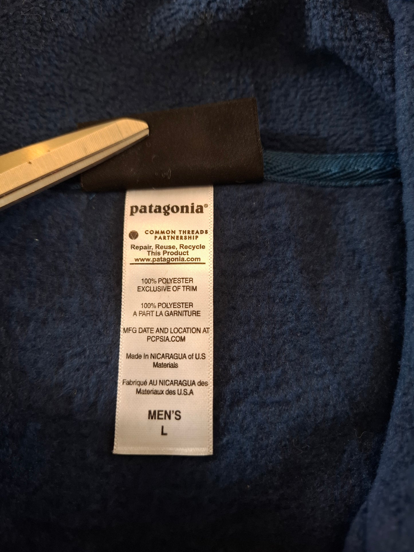 000951 Patagonia Fleece size L Navy Blue