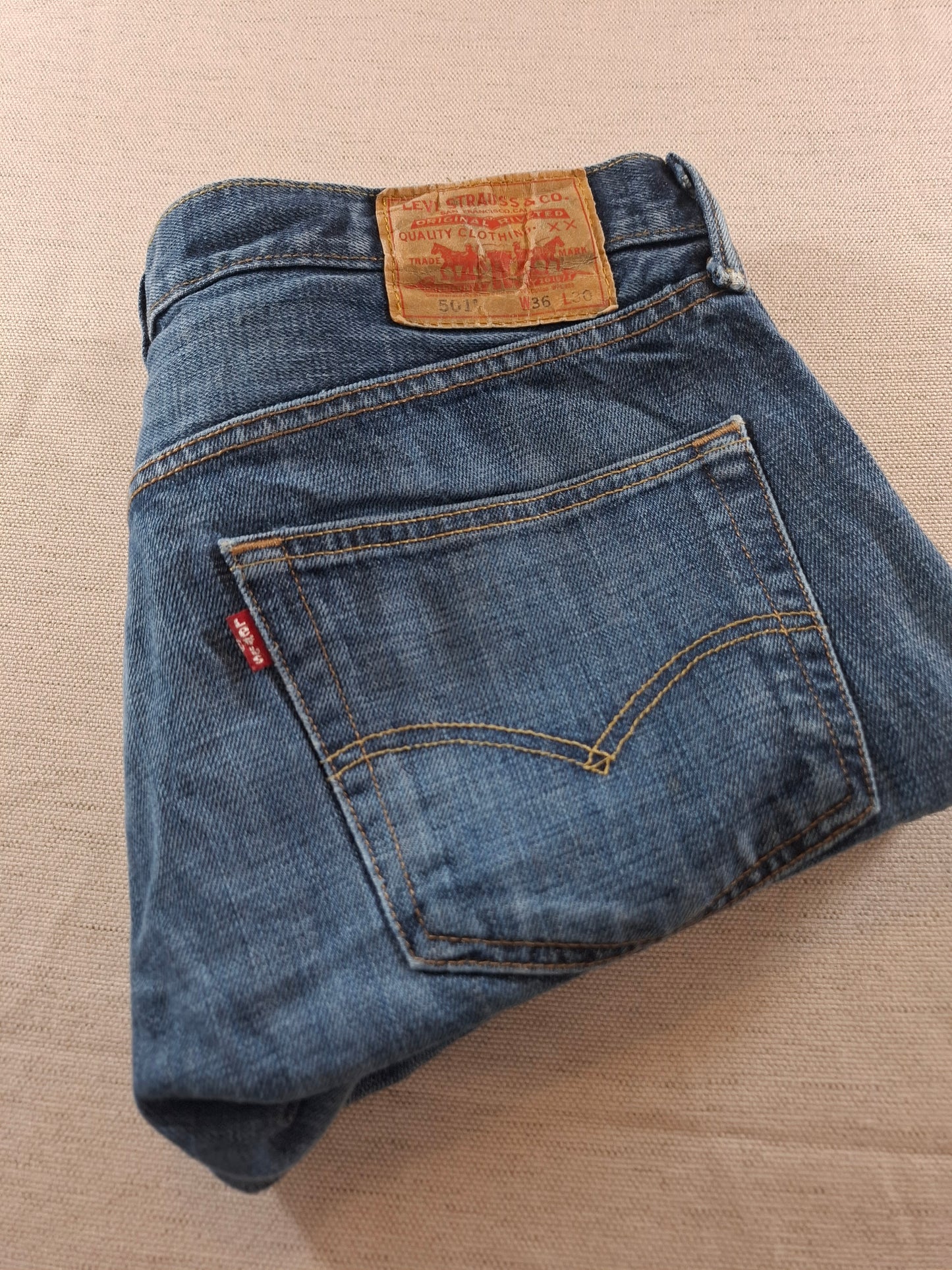 000261 – Levi's Jeans (501) – Blue, Size 36/30