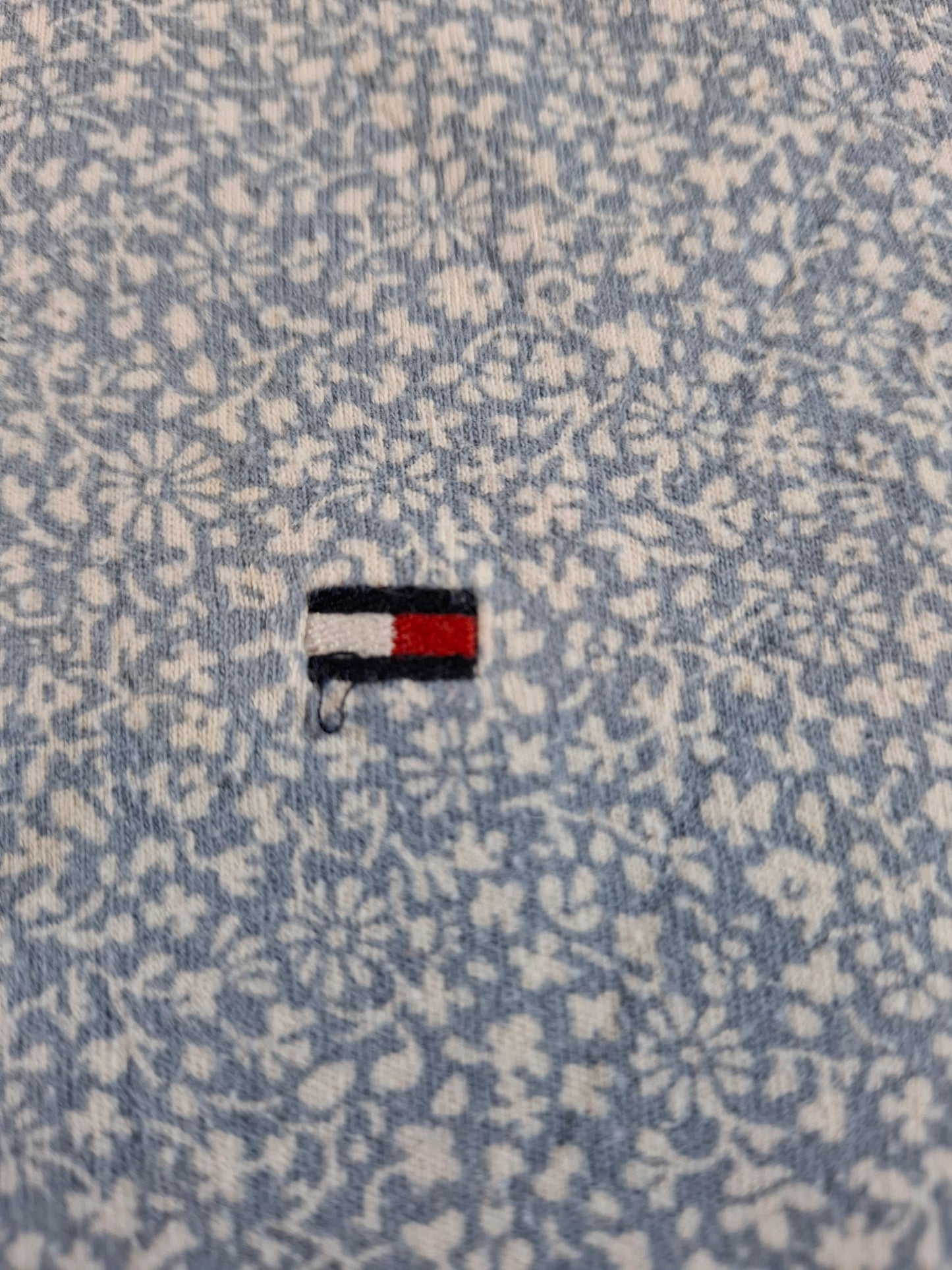 001058 Tommy Hilfiger Polo size L Light blue White