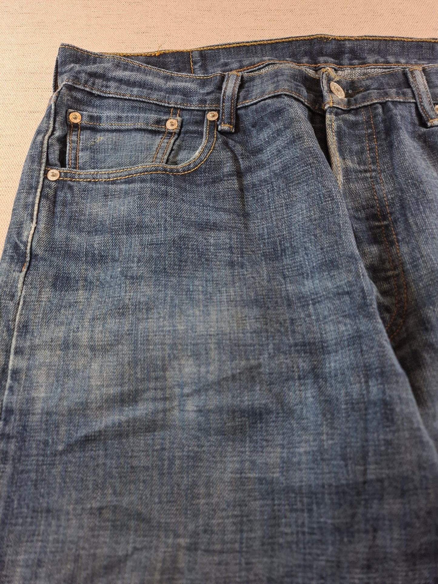 000261 – Levi's Jeans (501) – Blue, Size 36/30
