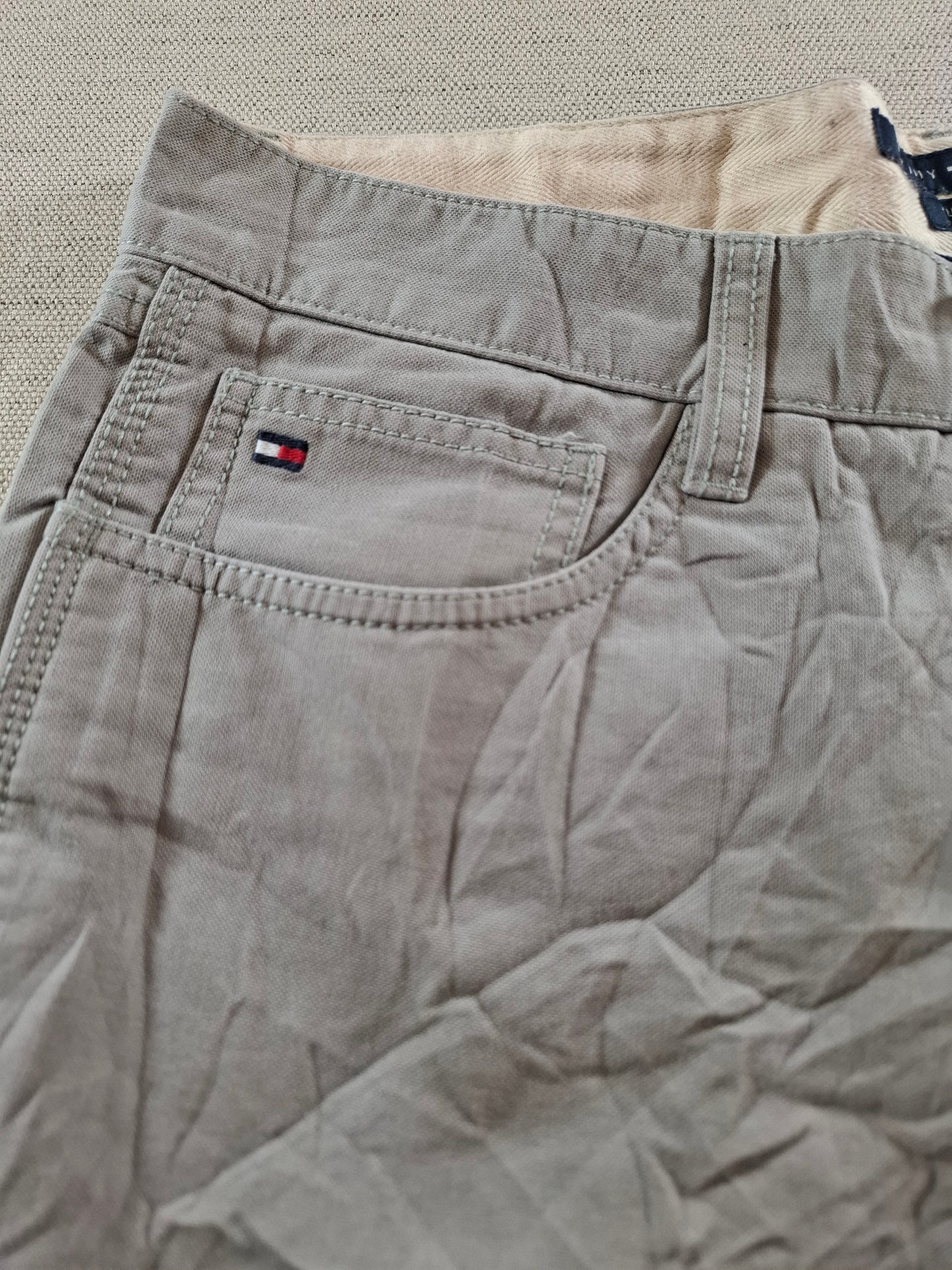 000224 Tommy Hilfiger Jeans size 30/32 Grey