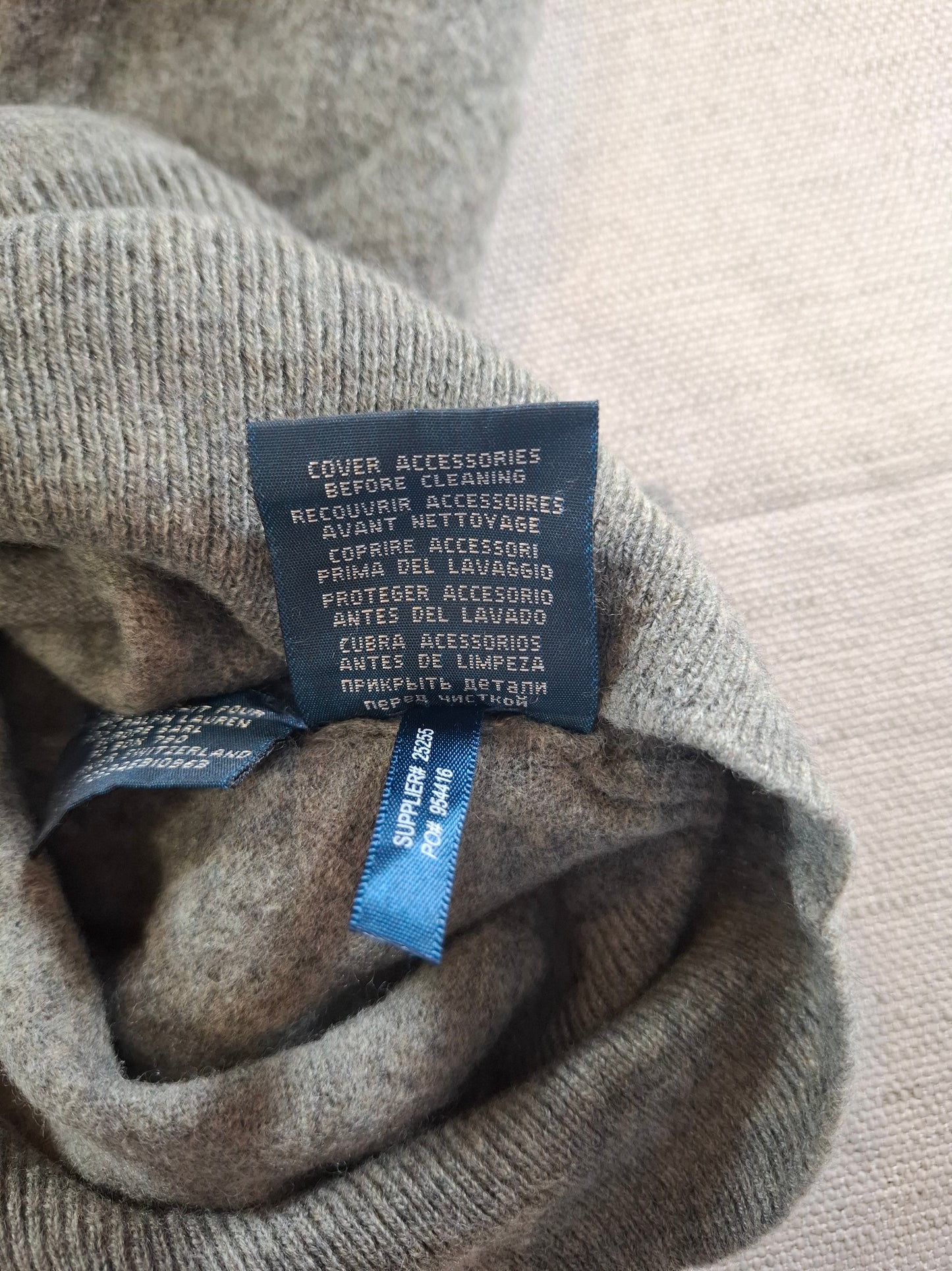 000496 Polo Ralph Lauren 1/4 zip sweater size S Grey Merino