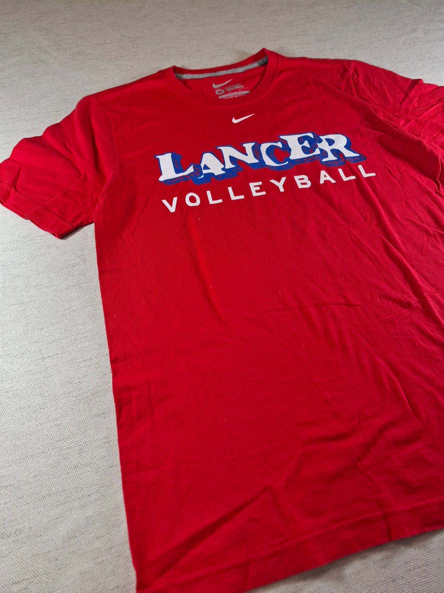 001128 Nike T-shirt size M Red