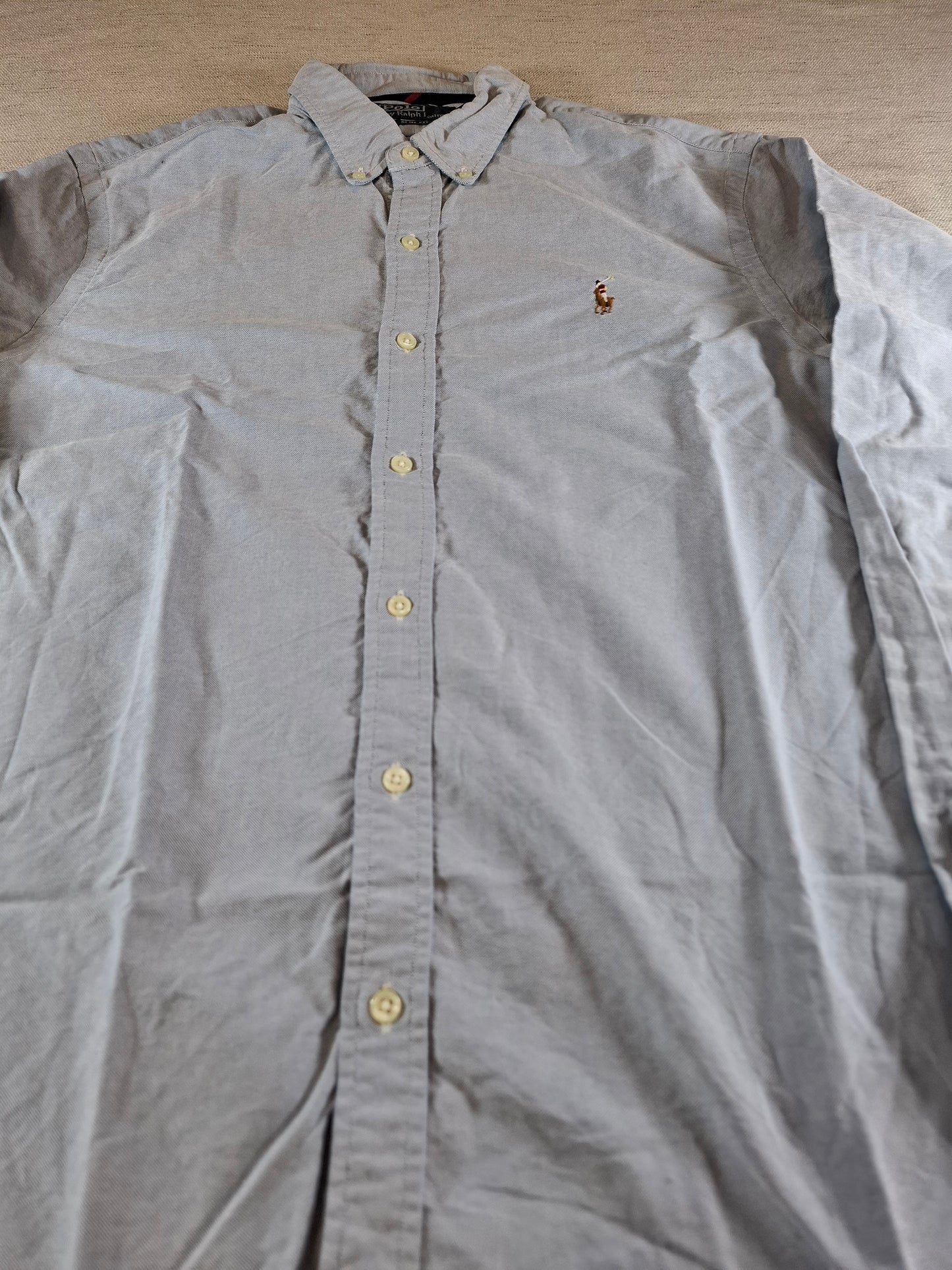 001077 Polo Ralph Lauren Button down shirt size M Light blue