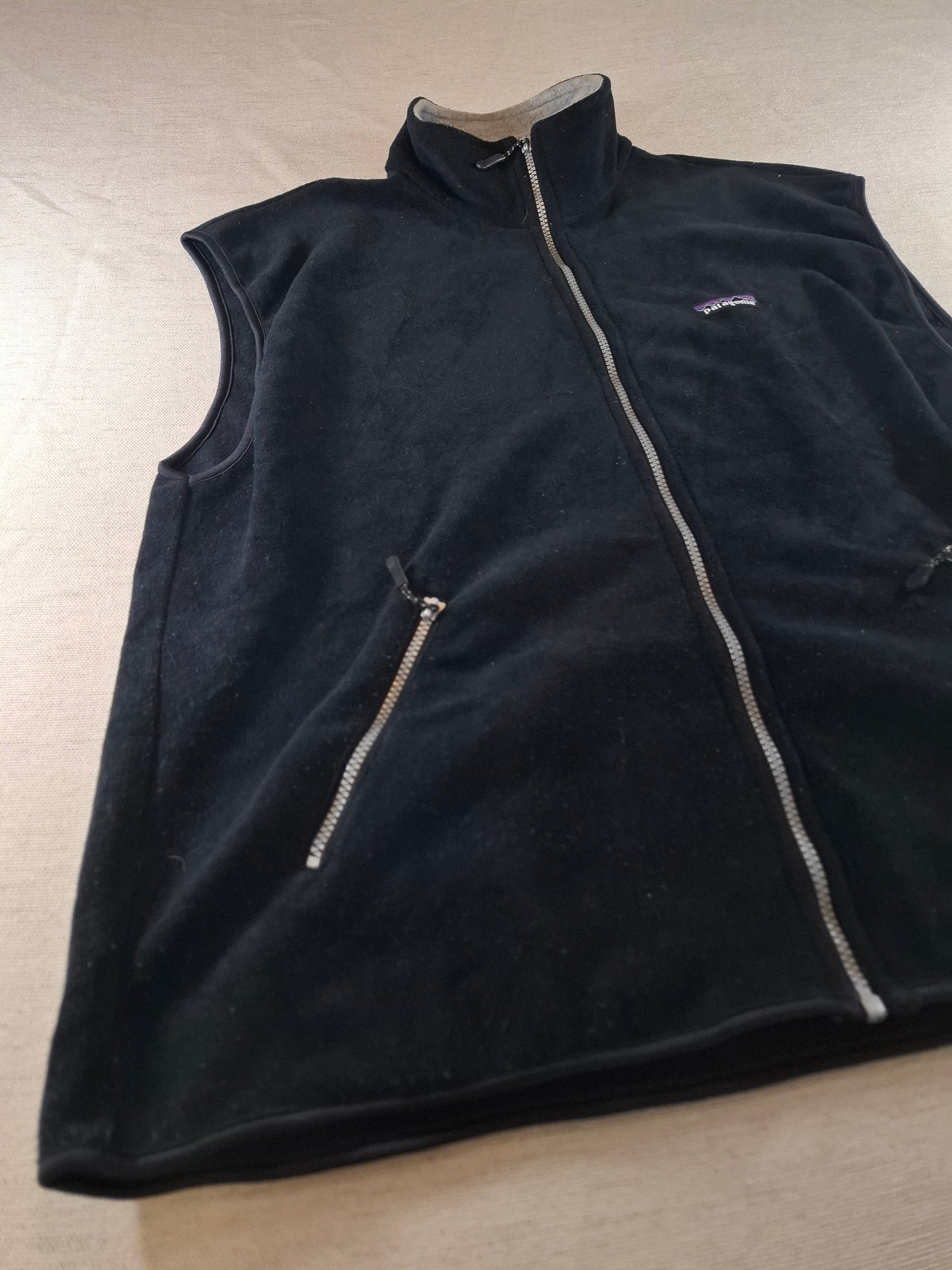 000952 Patagonia Fleece bodywarmer size XL Black