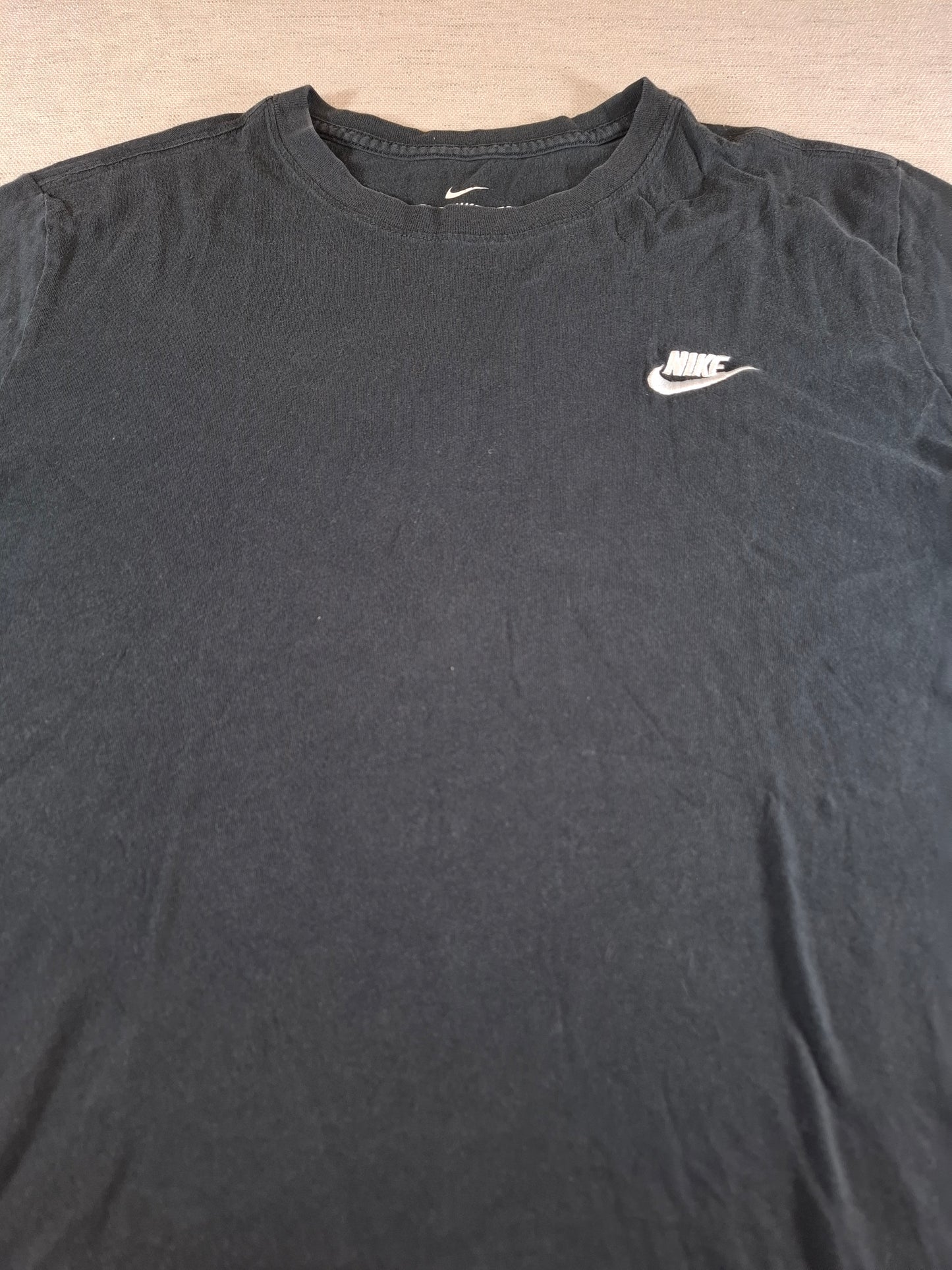 001126 Nike T-shirt size M Black
