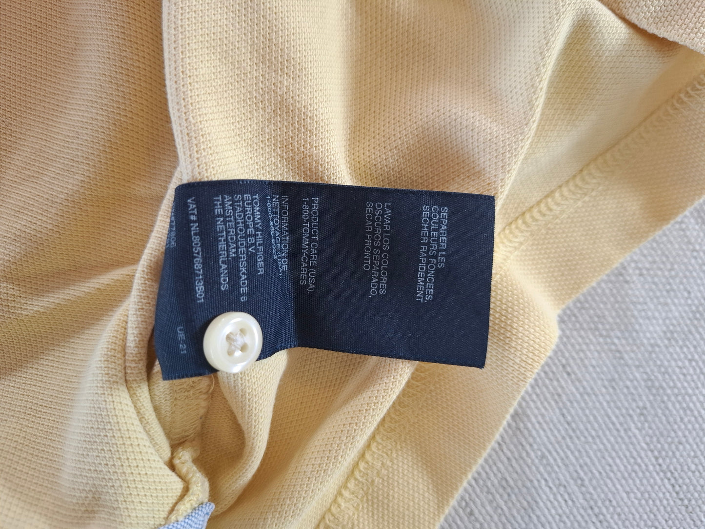 000155 Tommy Hilfiger Polo size M Yellow