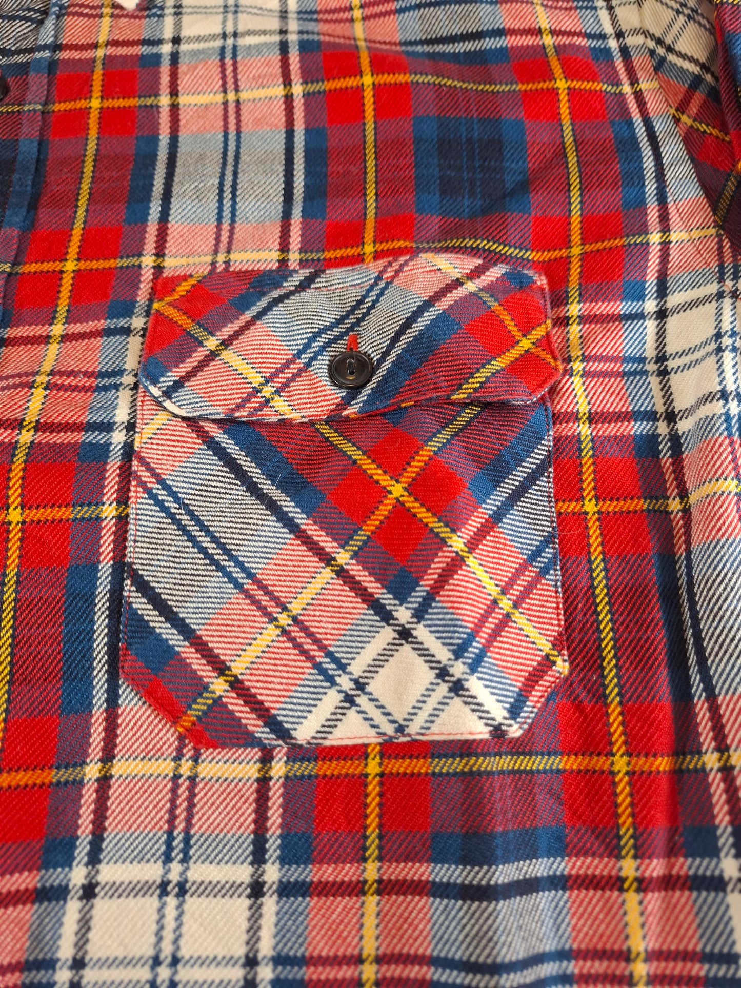 001089 Tommy Hilfiger Button down shirt size L Multi/ Red