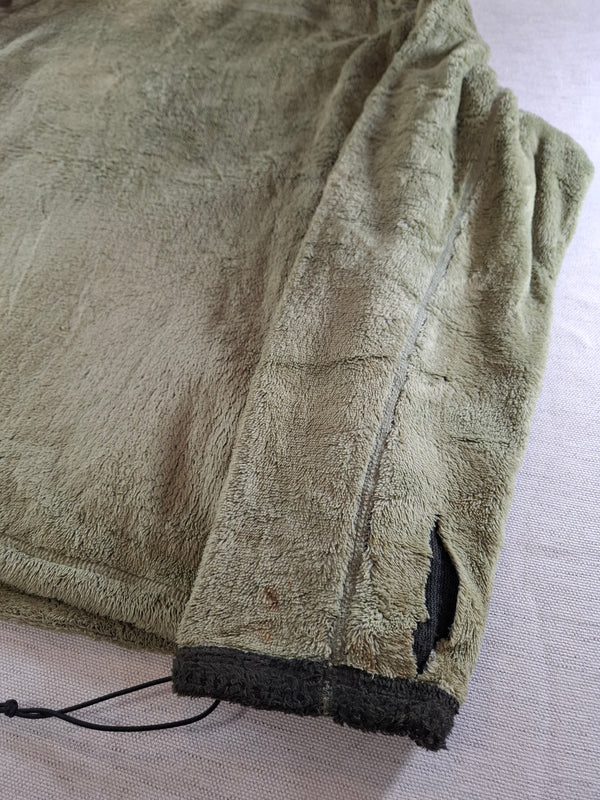 000480 – Patagonia Fleece Jacket – Army Green, Size L