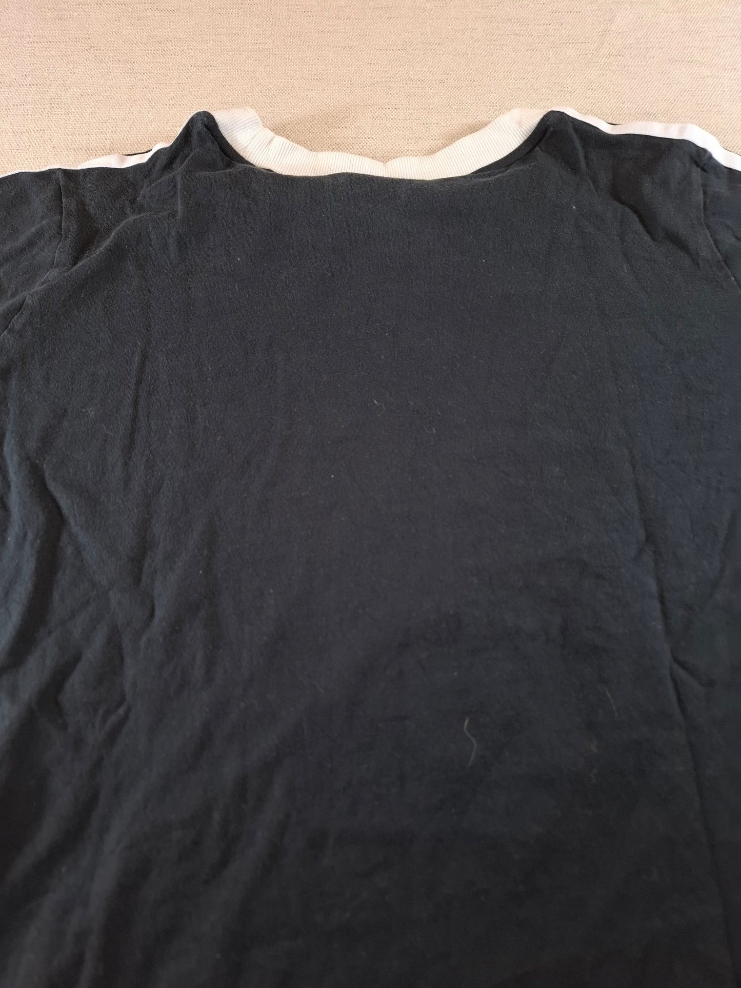 000125 Adidas T-Shirt size M Black