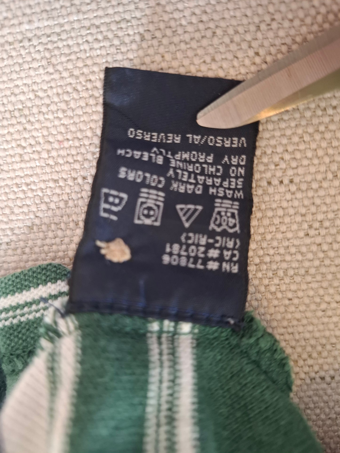 001115 Tommy Hilfiger Polo size XL Green/ white striped