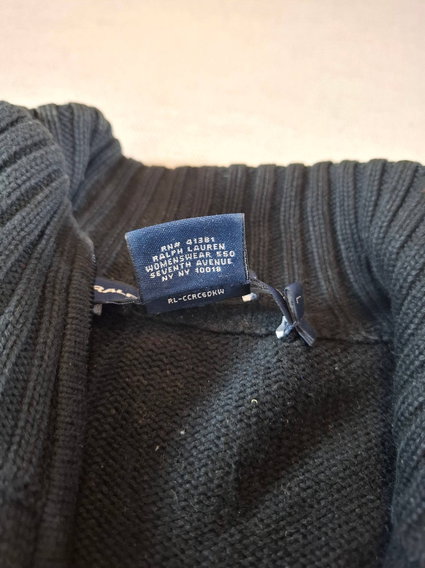 000939 Polo Ralph Lauren Full zip sweater size L Black