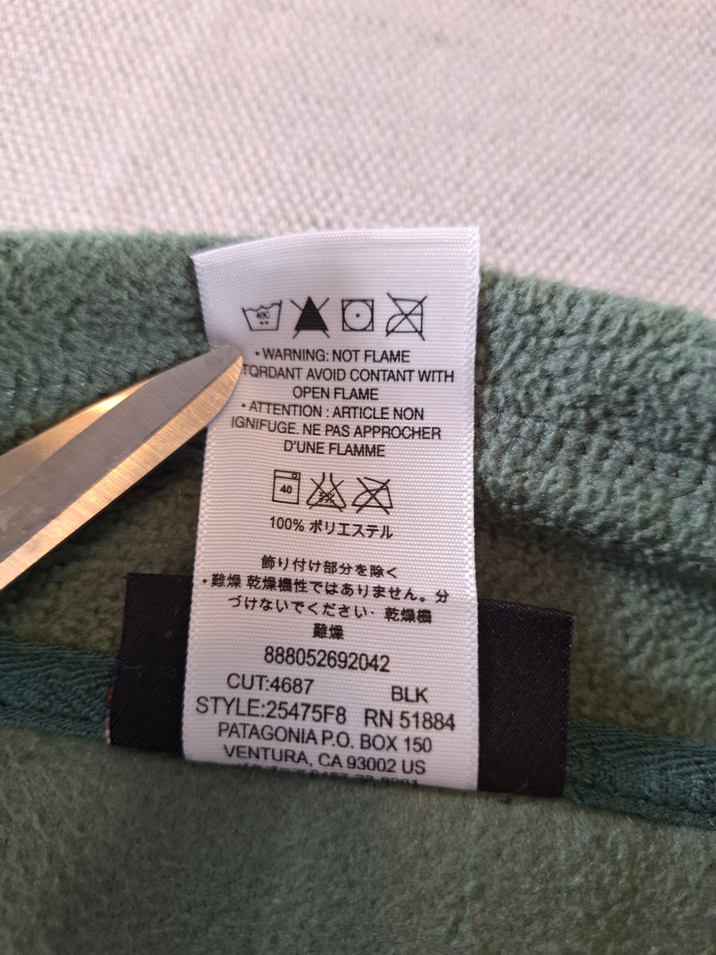 000950 Patagonia Fleece size Women's M Dark green