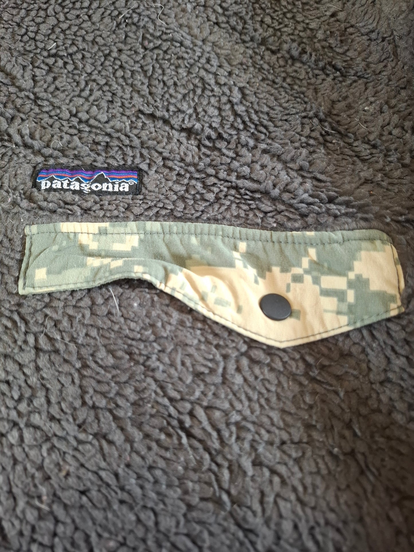 J156 Patagonia jacket UCP cammo/ Brown fleece L