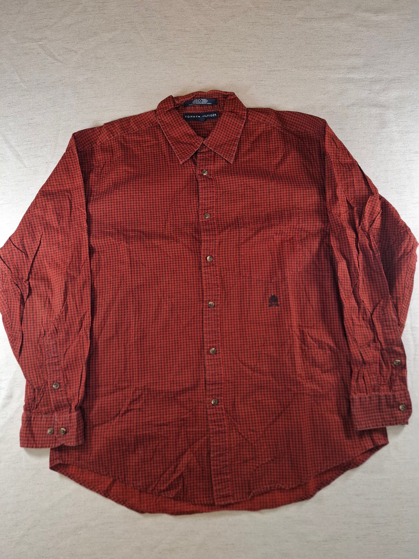 001091 Tommy Hilfiger Button down shirt size L Red/ Black checkered