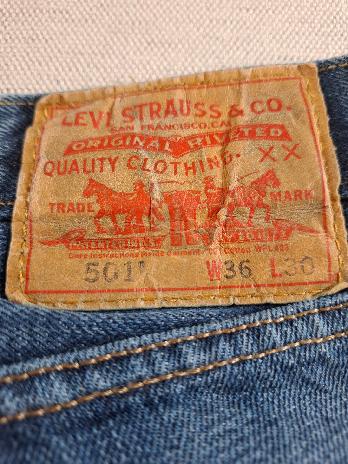 000261 – Levi's Jeans (501) – Blue, Size 36/30