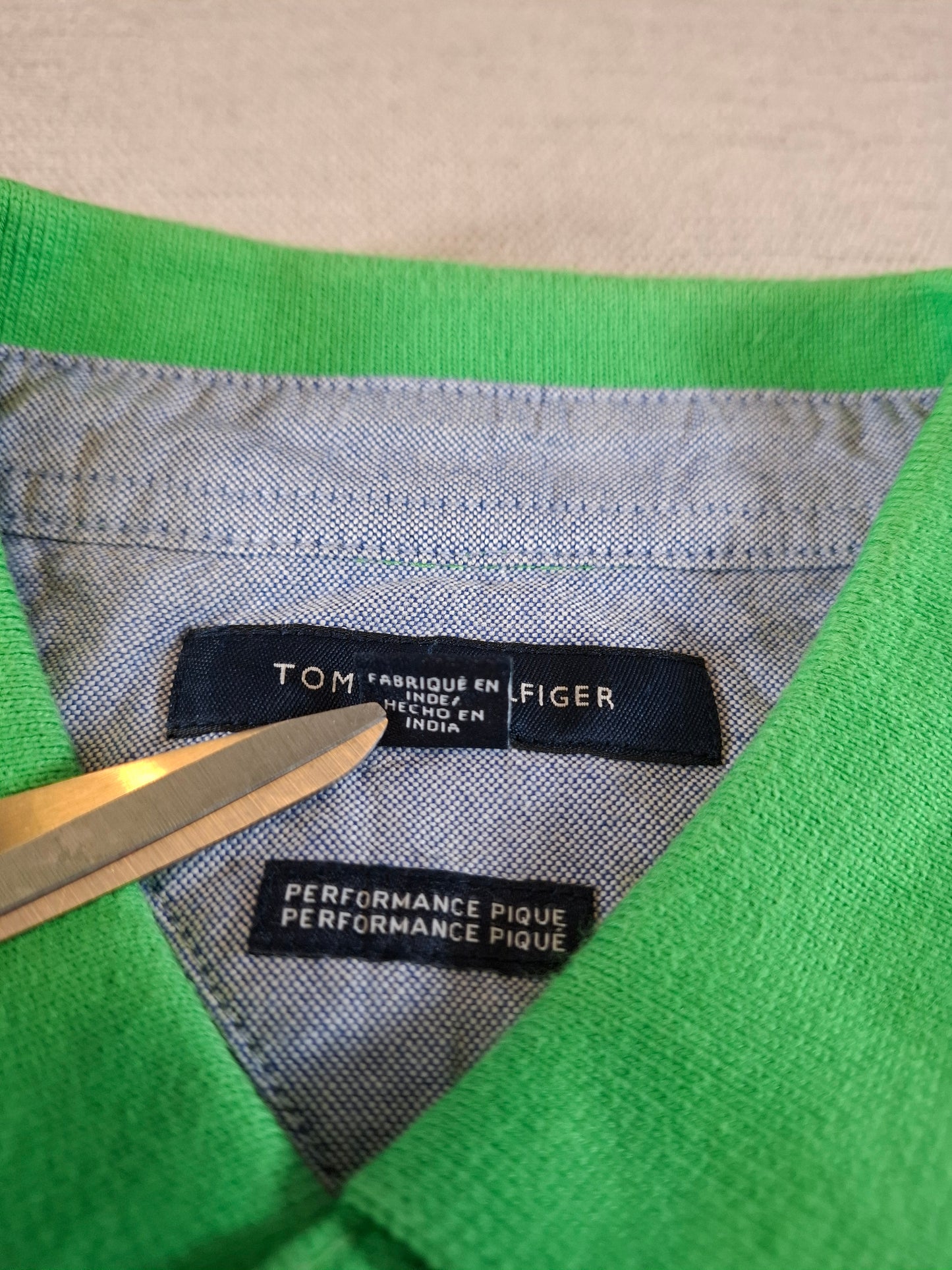 001061 Tommy Hilfiger Polo size L Green/ Blue/ White