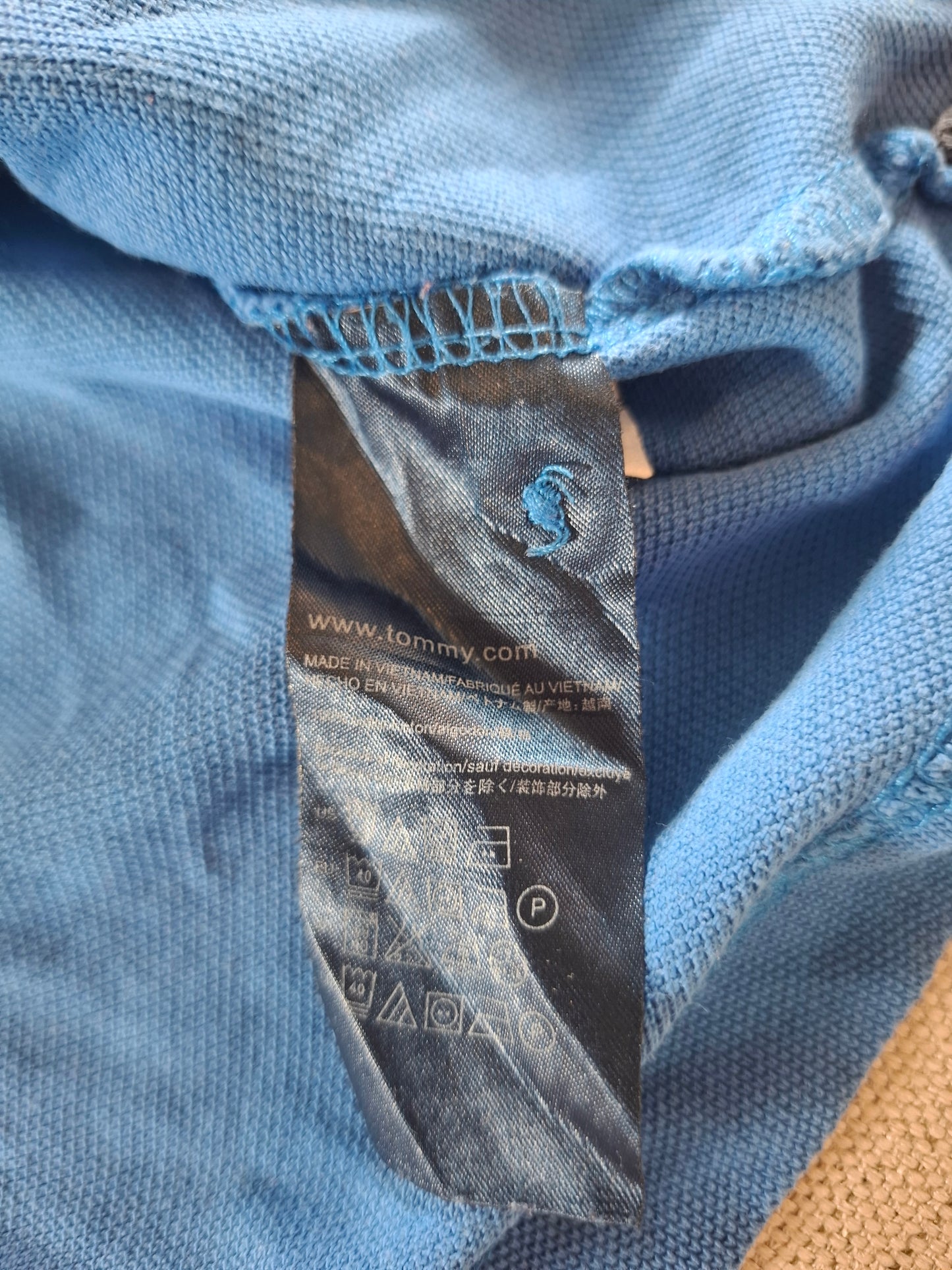 001110 Tommy Hilfiger Polo size M Blue
