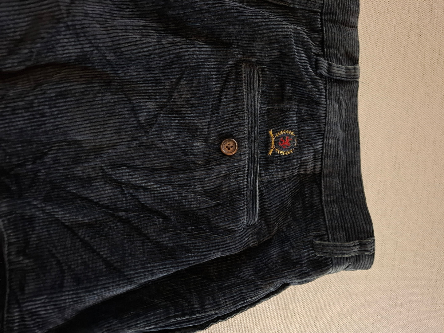 001165 Tommy Hilfiger Corduroy pants size 36/30 Black/Navy