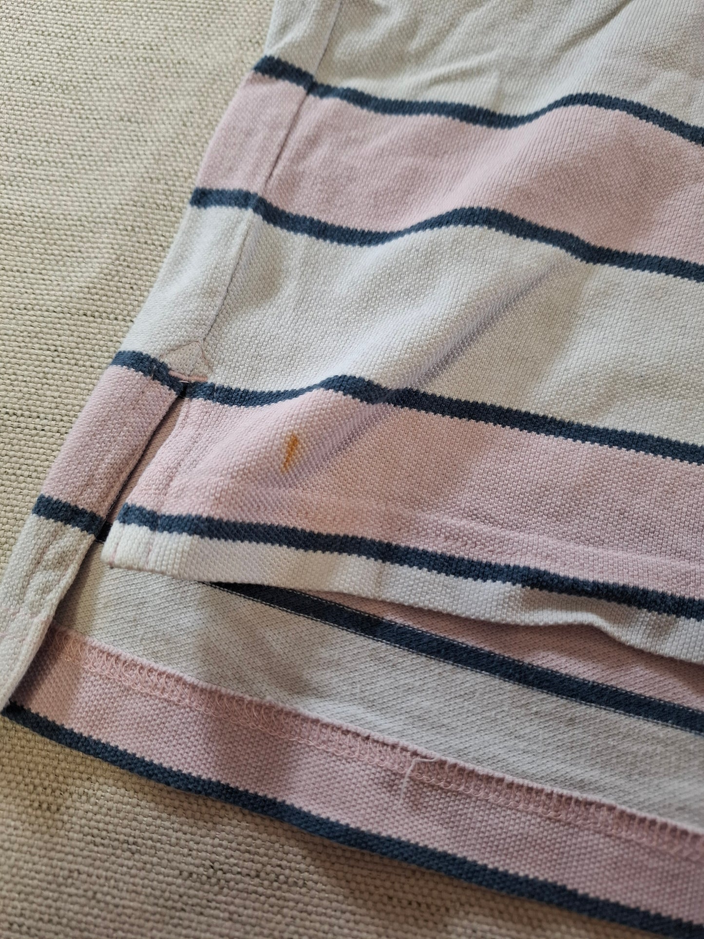 001112 Tommy Hilfiger Polo size L Red/ White/ Blue striped