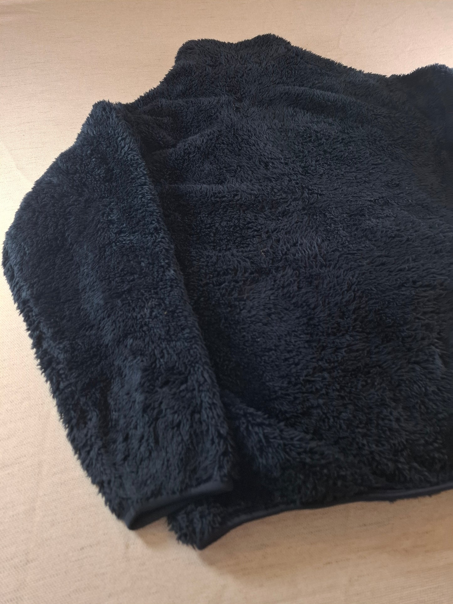 000692 Patagonia Fleece size L Black