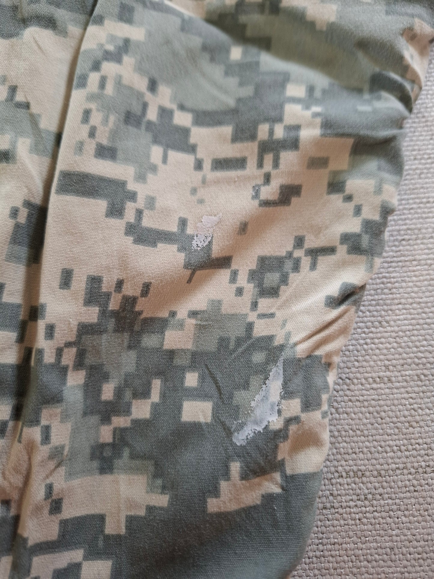 J156 Patagonia jacket UCP cammo/ Brown fleece L