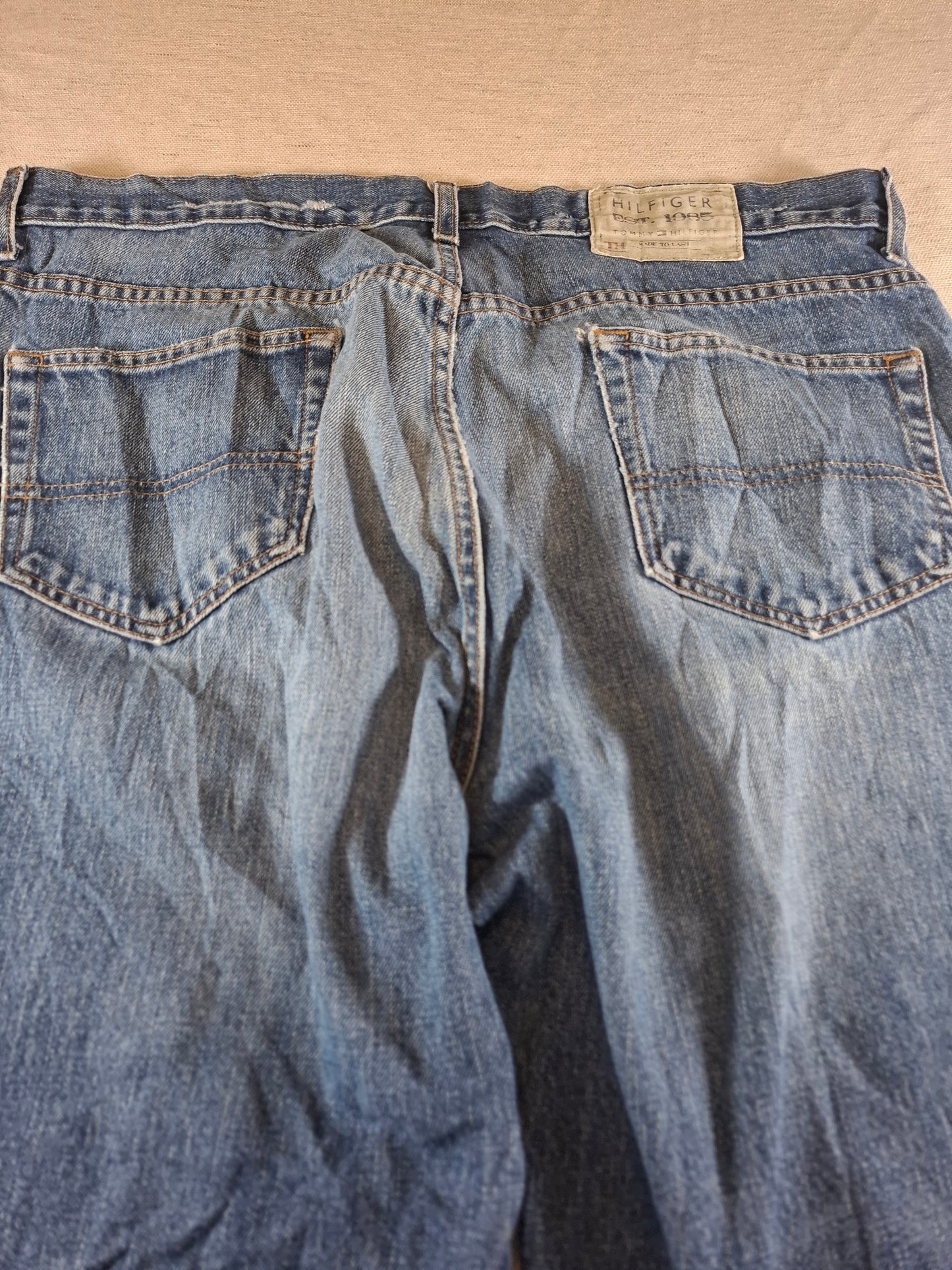 000217 Tommy Hilfiger 38/30 size Jeans Blue
