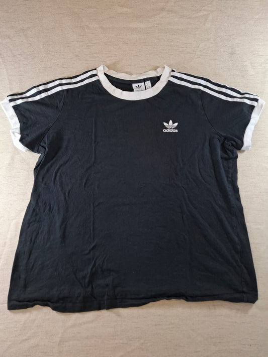 000125 Adidas T-Shirt size M Black