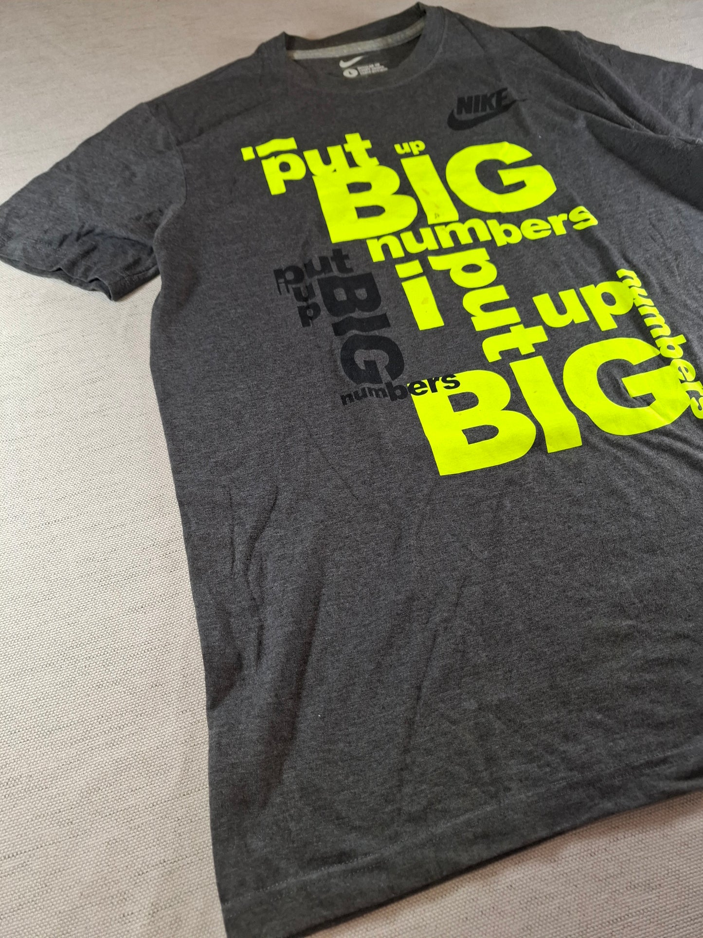 001130 Nike T-shirt size L Grey