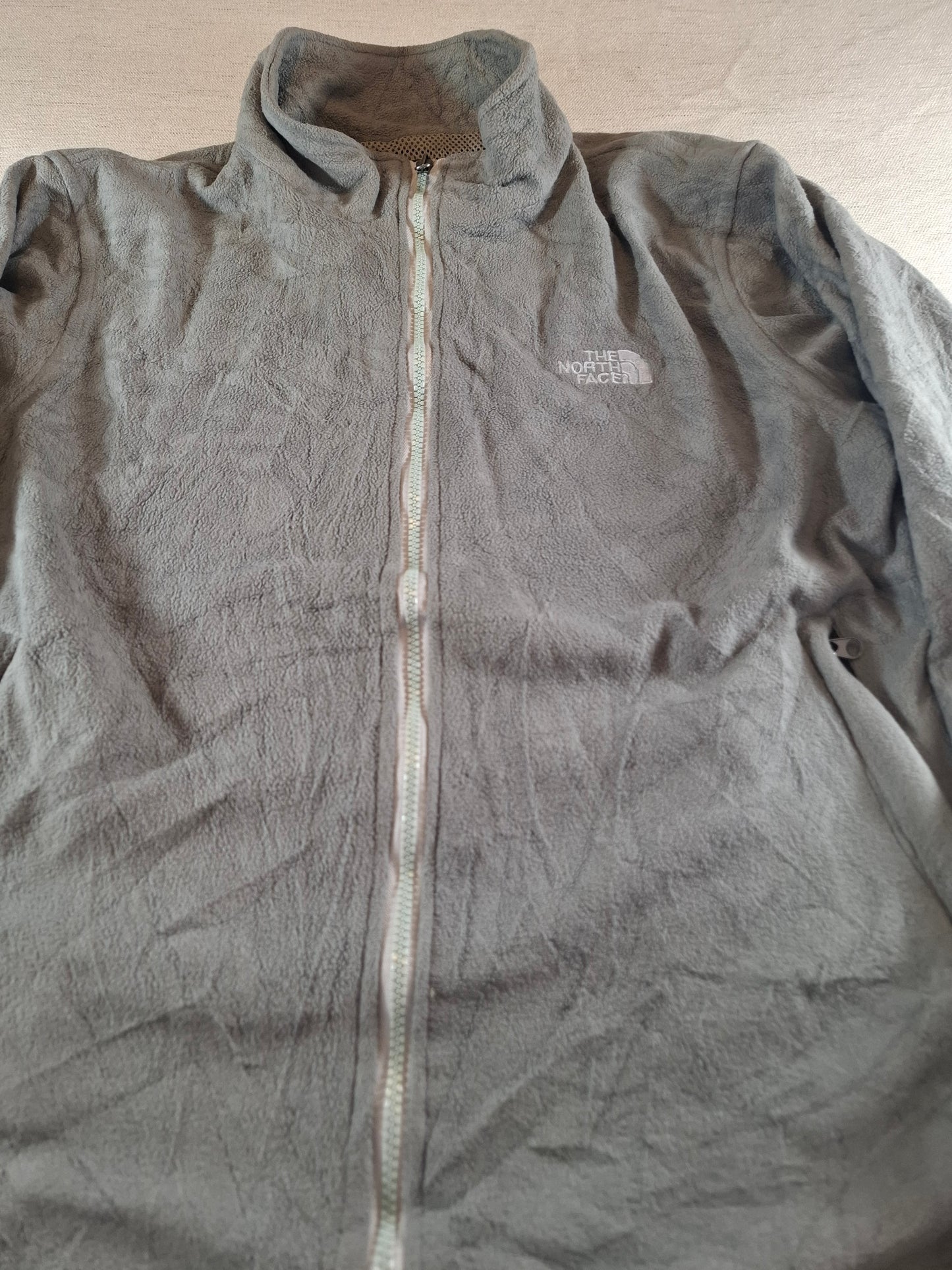 000697 The North Face Fleece size L Grey