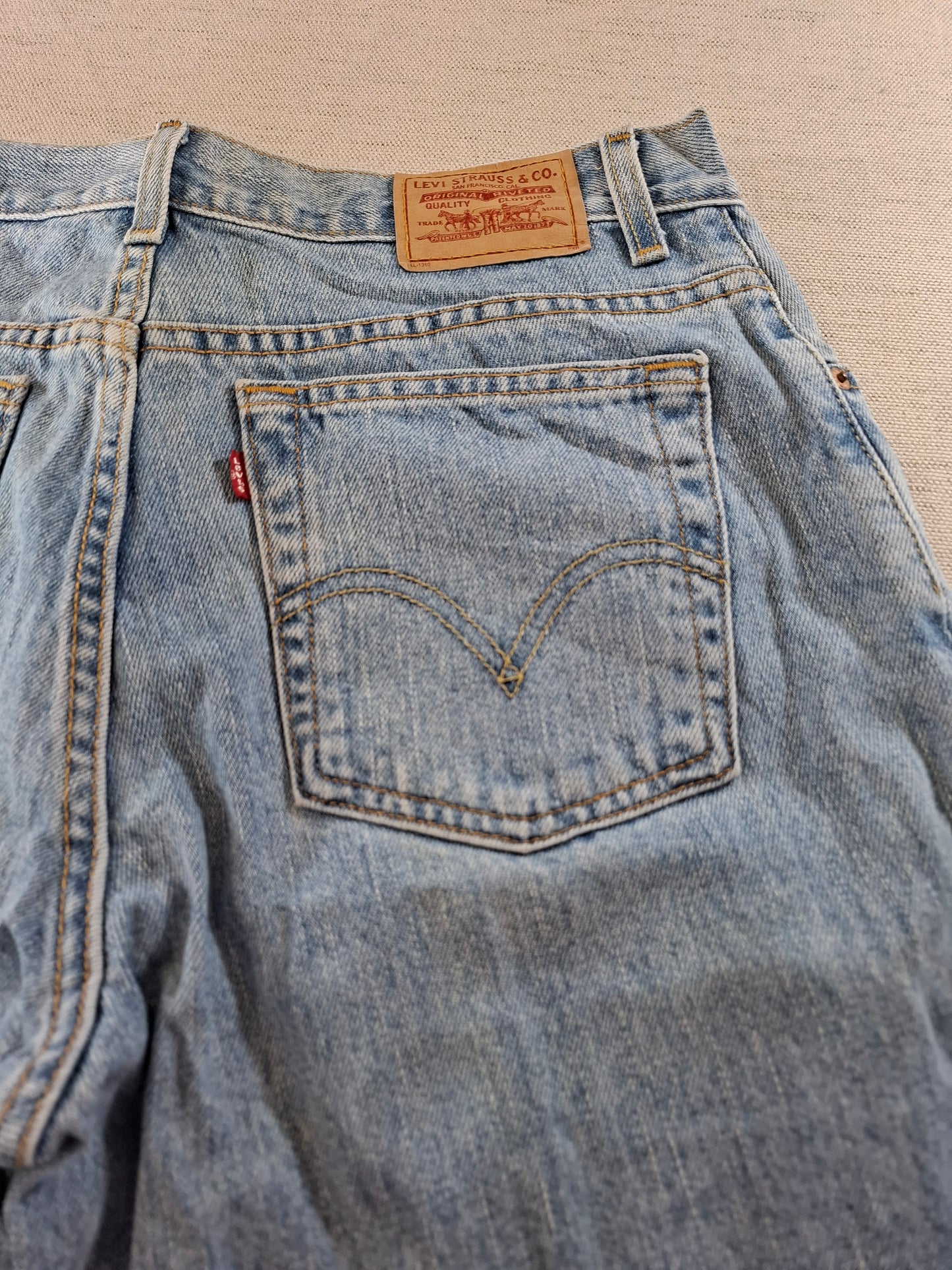 000176 Levi's 550 Jeans size 14S Blue